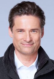 Warren Christie