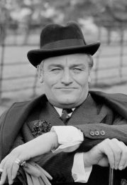 Charles Gray