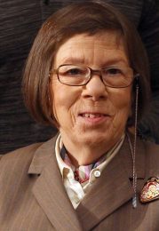 Linda Hunt