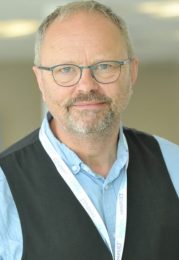 Robert Llewellyn